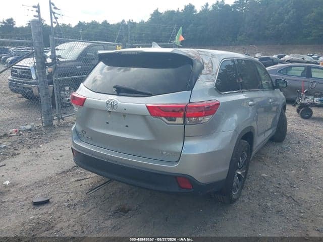 2017 TOYOTA HIGHLANDER LE PLUS 4