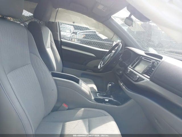 2017 TOYOTA HIGHLANDER LE PLUS 5