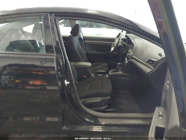 2020 HYUNDAI ELANTRA SE 5