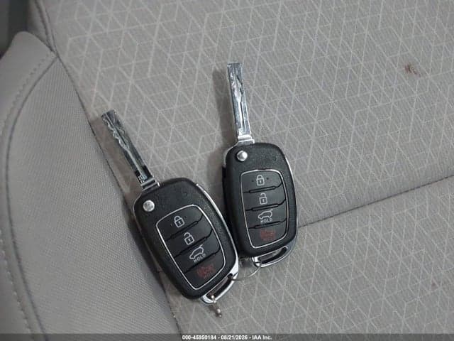 2018 HYUNDAI TUCSON SE 11