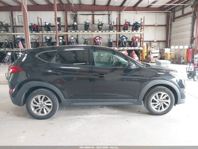2018 HYUNDAI TUCSON SE 18