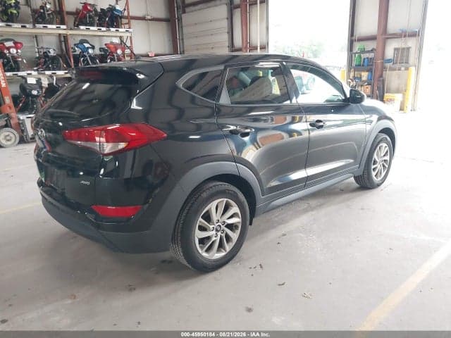 2018 HYUNDAI TUCSON SE 4