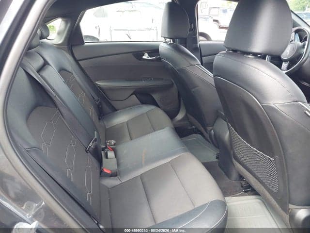 2023 KIA FORTE GT-LINE 8