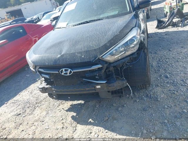 2017 HYUNDAI TUCSON SE 12