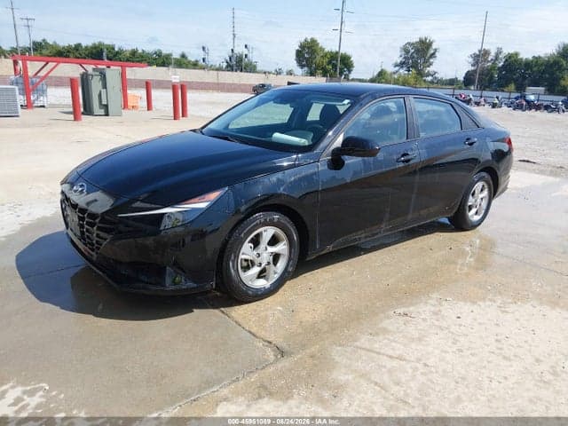 2023 HYUNDAI ELANTRA SE 2