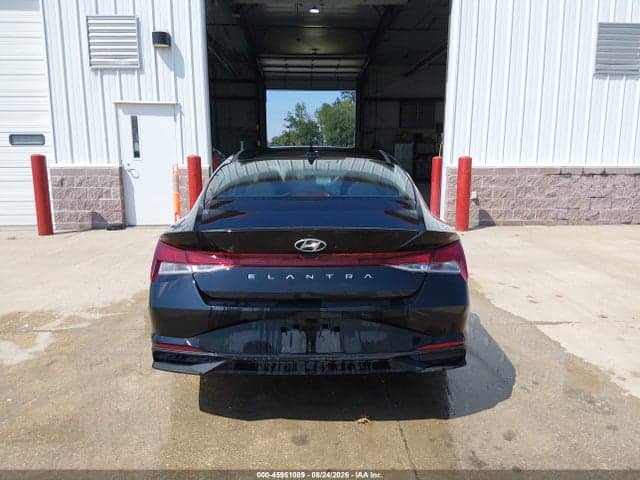 2023 HYUNDAI ELANTRA SE 16