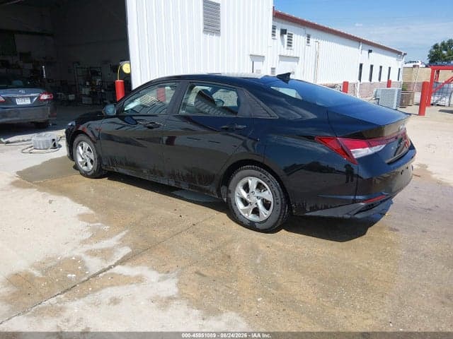 2023 HYUNDAI ELANTRA SE 3