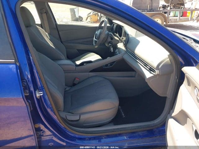 2021 HYUNDAI ELANTRA SE 5