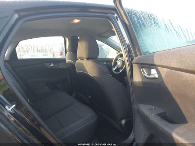 2020 KIA FORTE FE 8