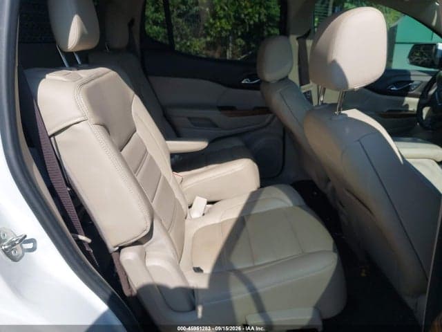 2017 GMC ACADIA DENALI 8