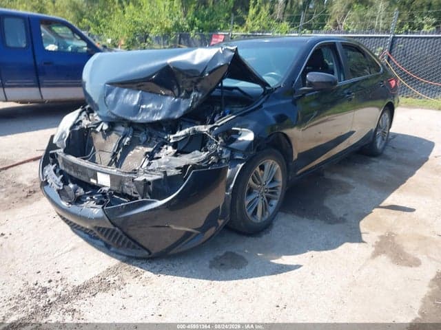 2017 TOYOTA CAMRY SE 2