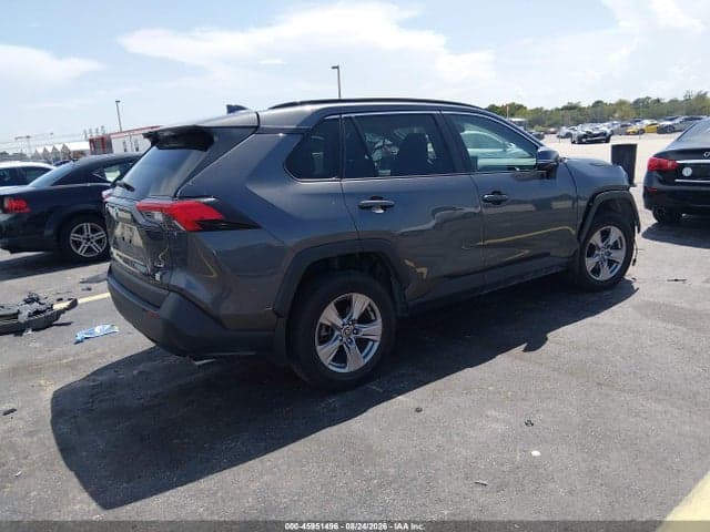 2022 TOYOTA RAV4 XLE 4