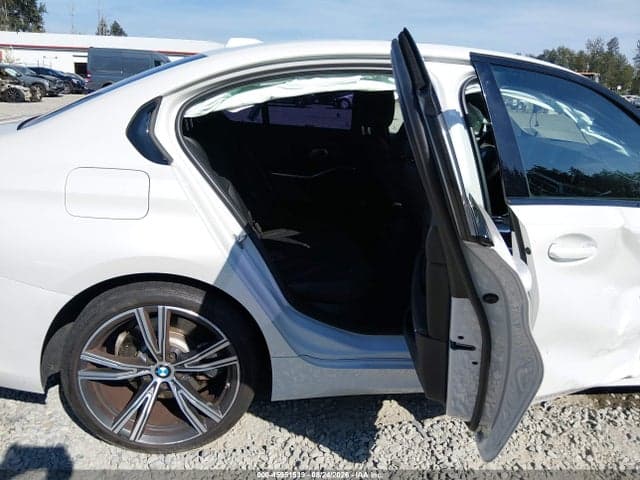 2023 BMW 330I 8