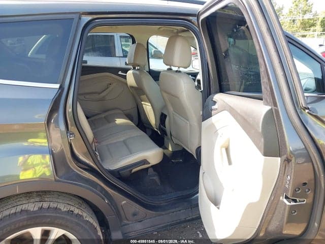2017 FORD ESCAPE SE 8
