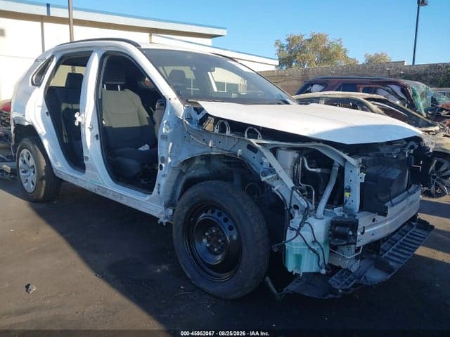 2019 TOYOTA RAV4 LE 1