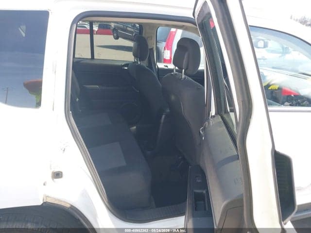 2017 JEEP COMPASS SPORT 8