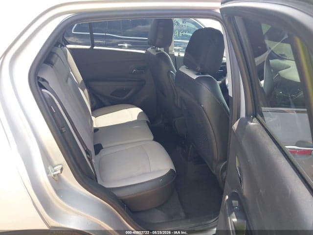 2020 CHEVROLET TRAX FWD LT 8
