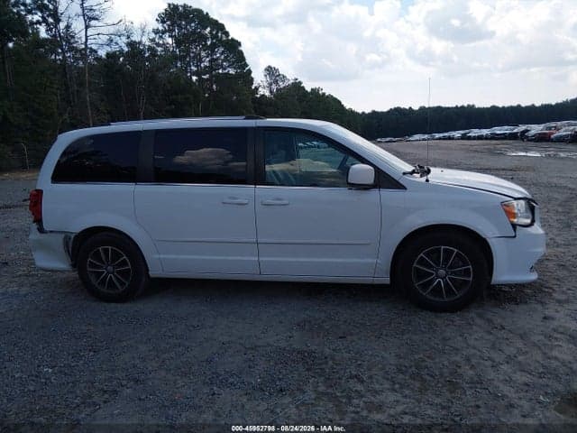 2017 DODGE GRAND CARAVAN SXT 13