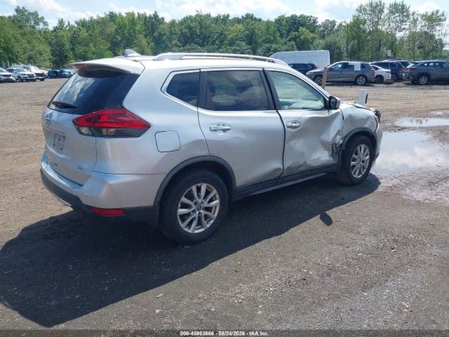2018 NISSAN ROGUE SV 4