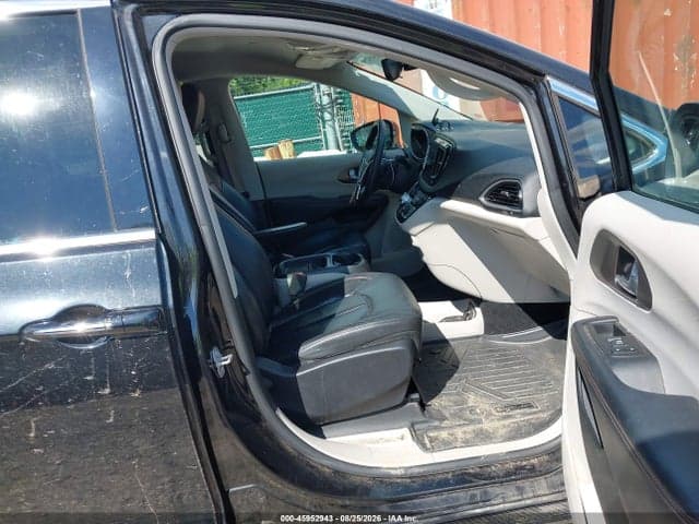 2017 CHRYSLER PACIFICA TOURING-L 5
