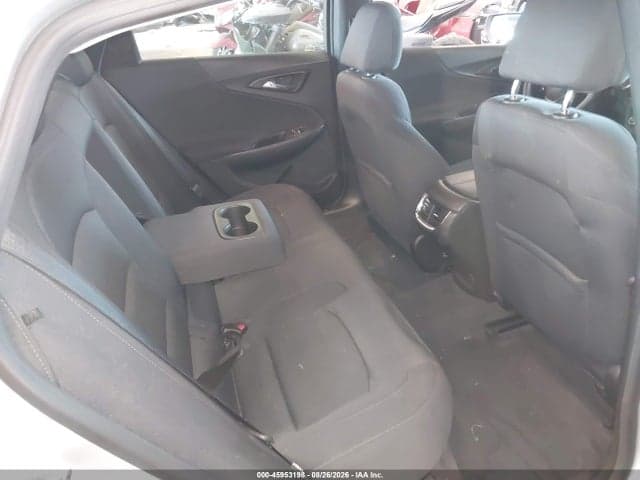 2017 CHEVROLET MALIBU 1LT 8