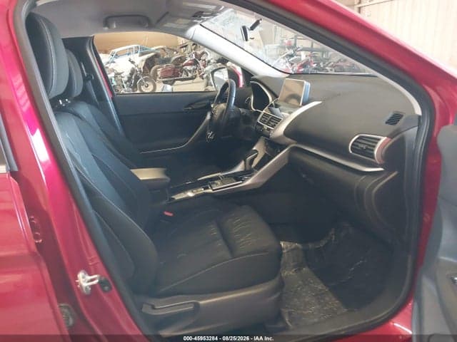 2018 MITSUBISHI ECLIPSE CROSS SE 5