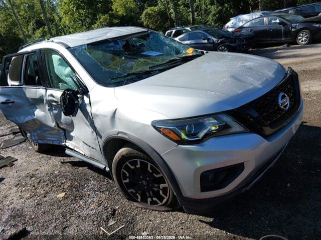 2019 NISSAN PATHFINDER SV 1