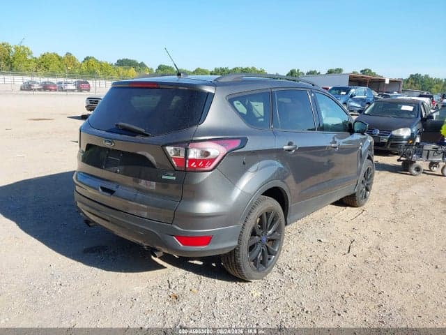 2017 FORD ESCAPE SE 4