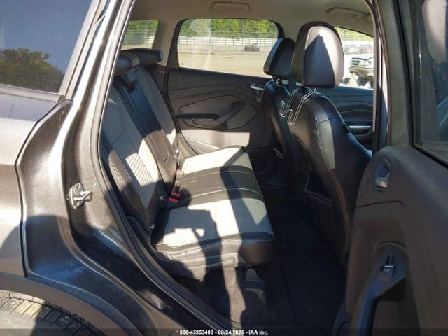 2017 FORD ESCAPE SE 8