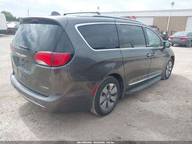2017 CHRYSLER PACIFICA HYBRID PLATINUM 4