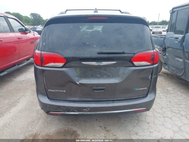 2017 CHRYSLER PACIFICA HYBRID PLATINUM 6