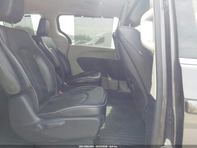 2017 CHRYSLER PACIFICA HYBRID PLATINUM 8