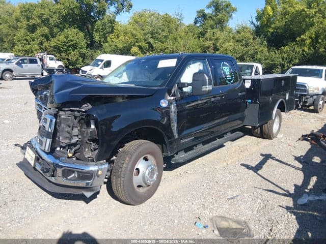 2026 FORD F-350 CHASSIS XLT 2