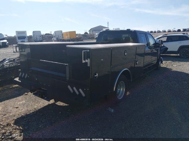 2026 FORD F-350 CHASSIS XLT 4