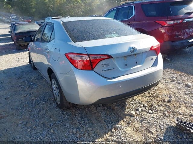 2017 TOYOTA COROLLA LE 3