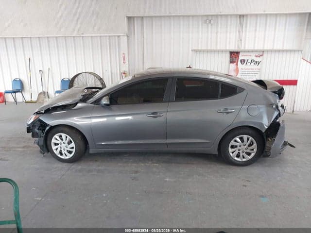 2019 HYUNDAI ELANTRA SE 14
