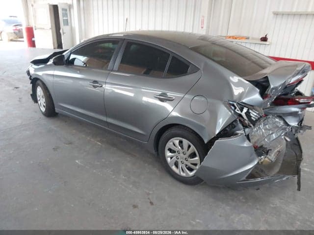 2019 HYUNDAI ELANTRA SE 3