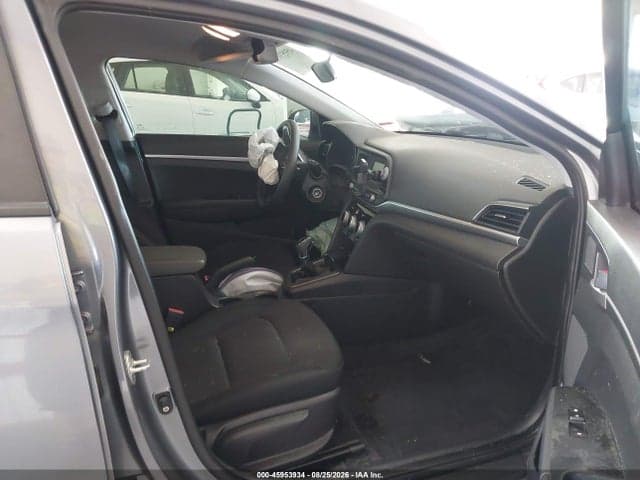 2019 HYUNDAI ELANTRA SE 5