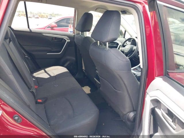 2019 TOYOTA RAV4 LE 8