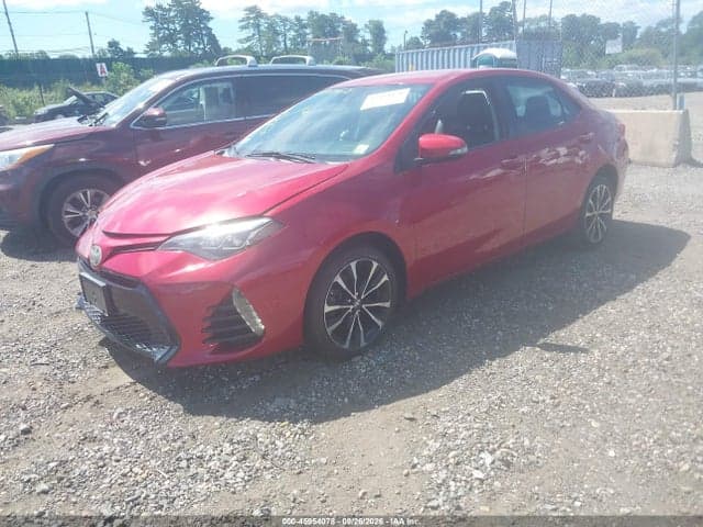 2017 TOYOTA COROLLA SE 2