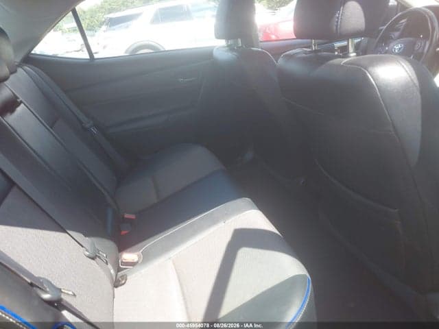 2017 TOYOTA COROLLA SE 8