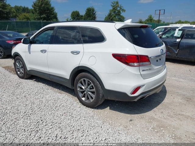 2017 HYUNDAI SANTA FE SE 3