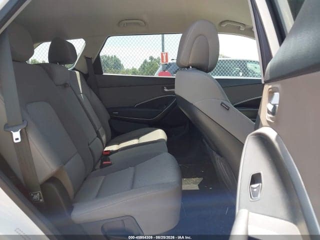 2017 HYUNDAI SANTA FE SE 8