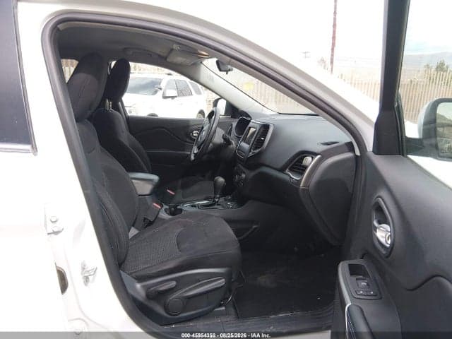 2019 JEEP CHEROKEE LATITUDE 4X4 5