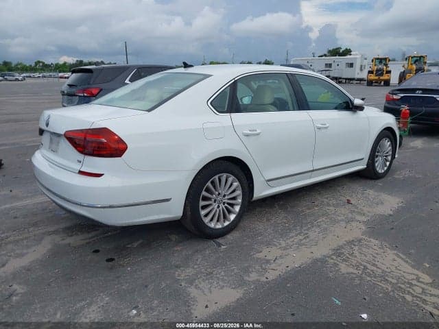 2017 VOLKSWAGEN PASSAT 1.8T SE 4