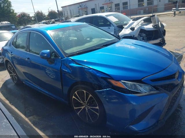 2018 TOYOTA CAMRY SE 13
