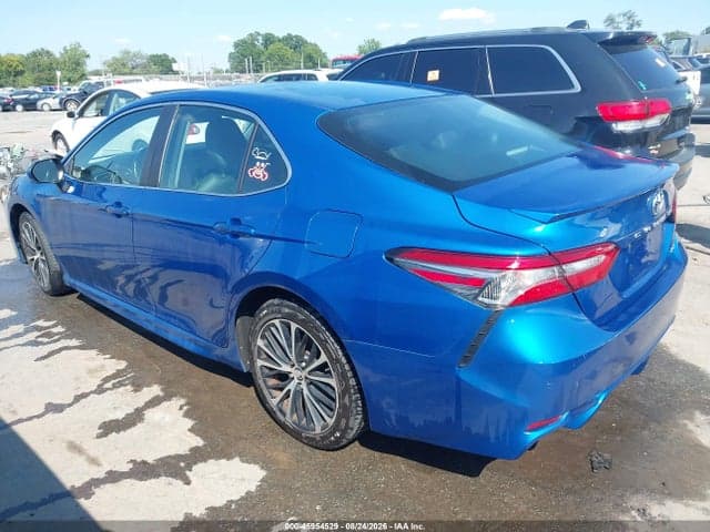 2018 TOYOTA CAMRY SE 14