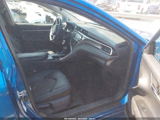 2018 TOYOTA CAMRY SE 5