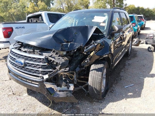 2022 FORD EXPLORER XLT 2