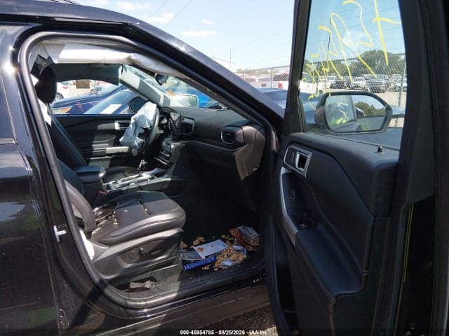 2022 FORD EXPLORER XLT 5